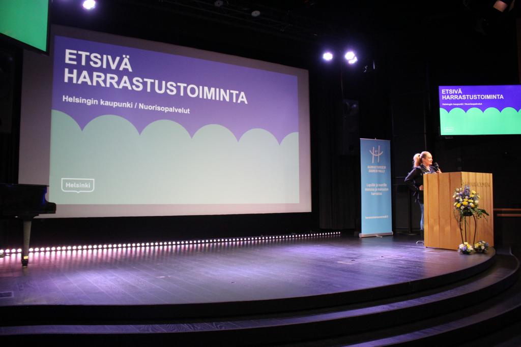 Helsingin Etsivän Harrastustoiminnan hankkeen kokemuksia esittelee Helsingin kaupungin etsivän harrastustoiminnan nuoriso-ohjaaja Katia Enbuske.
